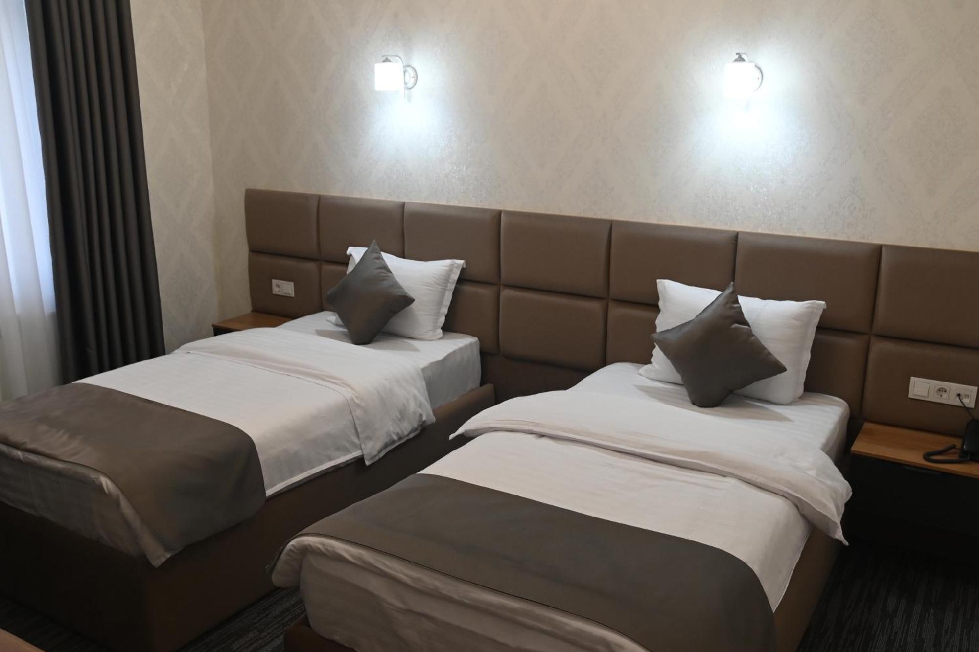 My Status Hotel Tasjkent Eksteriør billede